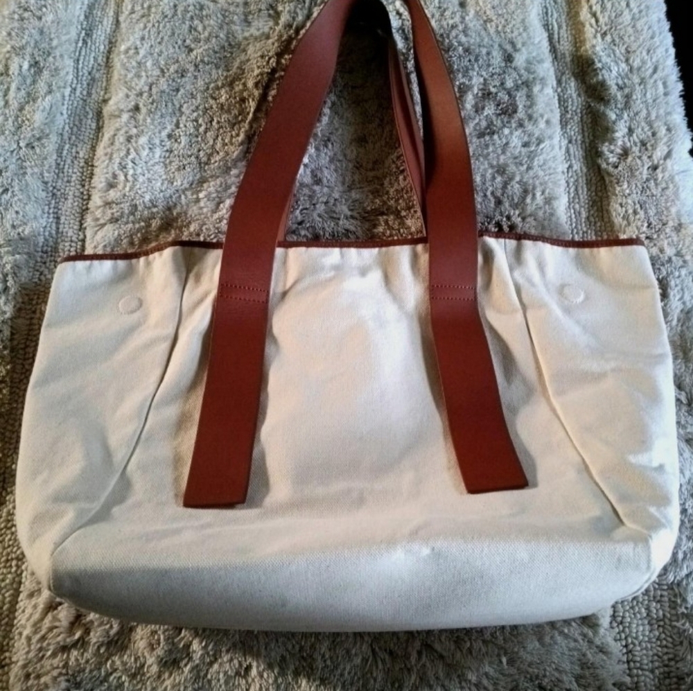 Cuyana Cream Colored Canvas Tote Bag with Caramel Color Leather Straps - Picture 3 of 6
